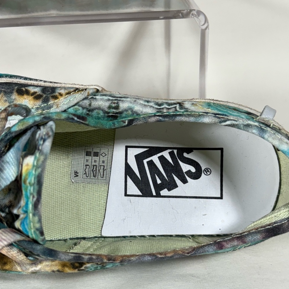 Vans Custom All Over Design Low Top Sneakers (721278) Size W's 6 -M's 4.5 - Picture 6 of 12